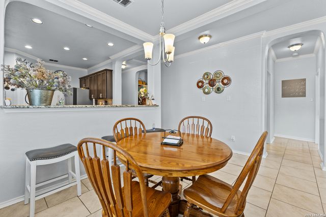 5735 Freeport Leaf, San Antonio, TX 78253