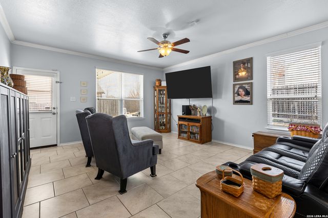 5735 Freeport Leaf, San Antonio, TX 78253