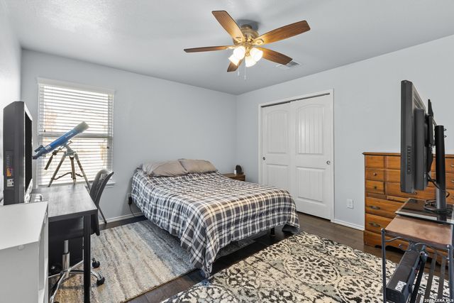 5735 Freeport Leaf, San Antonio, TX 78253