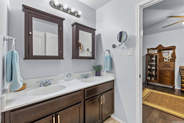 5735 Freeport Leaf, San Antonio, TX 78253