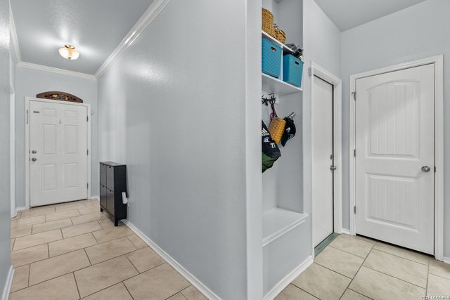 5735 Freeport Leaf, San Antonio, TX 78253