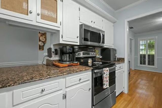 1110 Newbury Lane E, Mobile, AL 36695