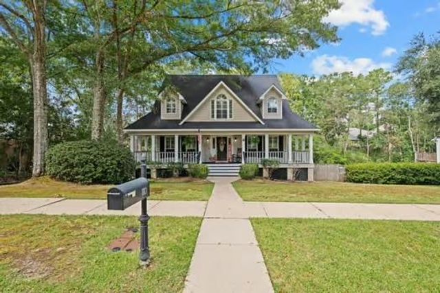 1110 Newbury Lane E, Mobile, AL 36695