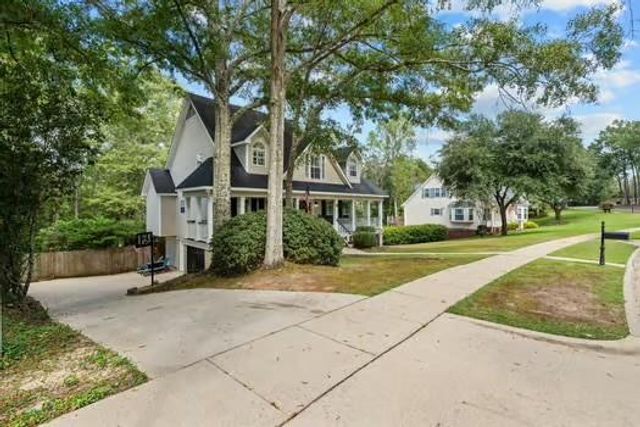 1110 Newbury Lane E, Mobile, AL 36695