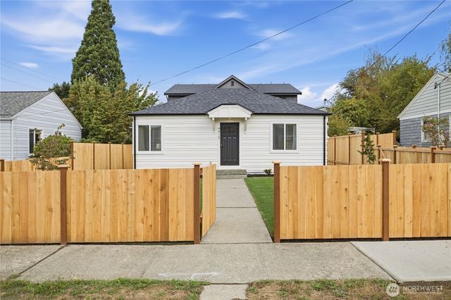 4415 N 14th Street, Tacoma, WA 98406