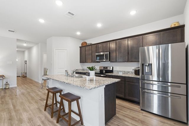 26582 Armadillo Drive, Hempstead, TX 77445