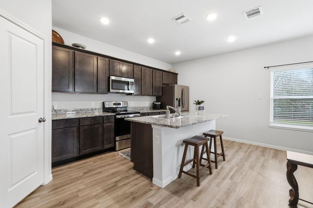 26582 Armadillo Drive, Hempstead, TX 77445