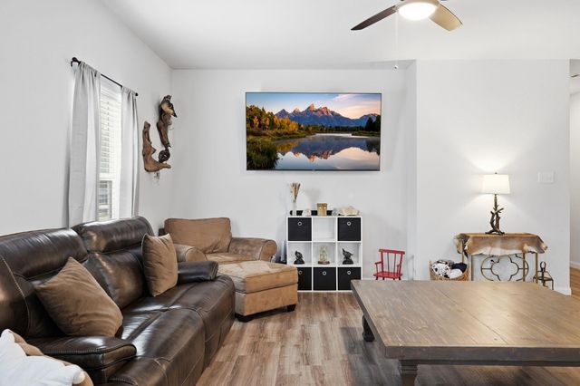 26582 Armadillo Drive, Hempstead, TX 77445