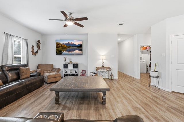 26582 Armadillo Drive, Hempstead, TX 77445