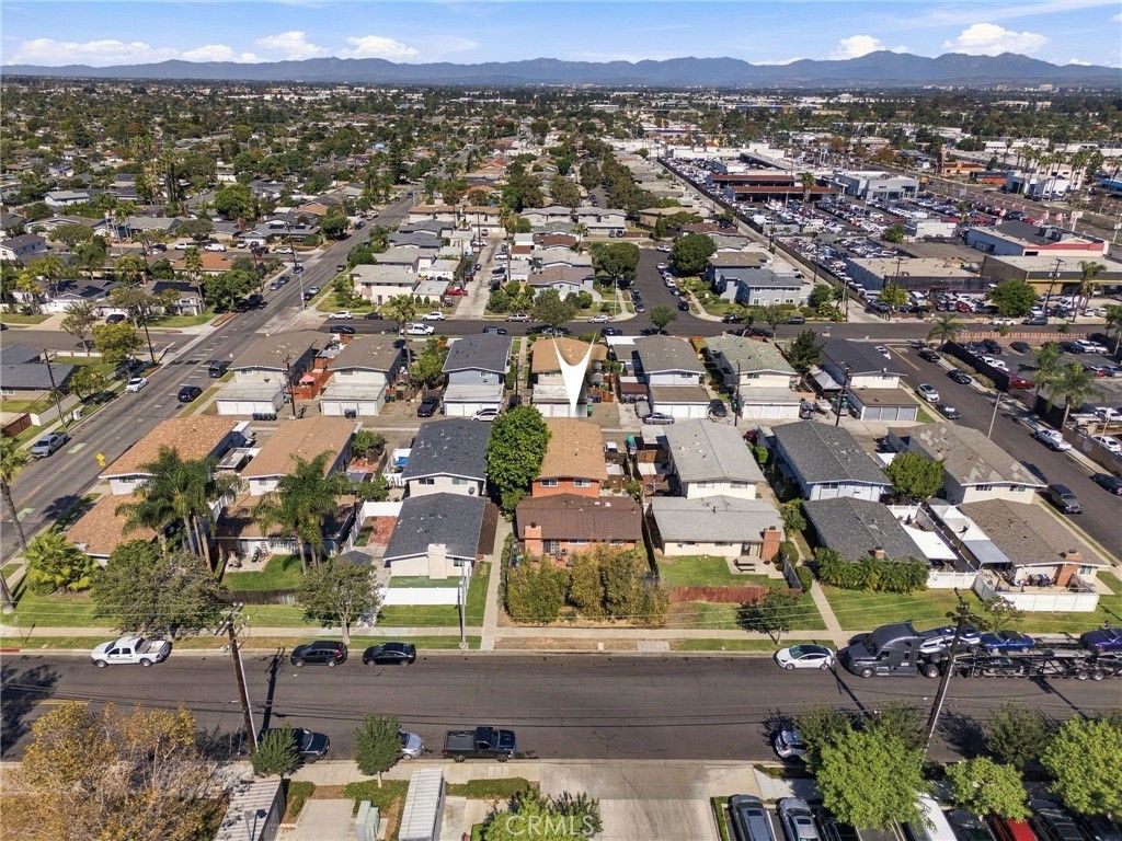1544 Elm, Costa Mesa, CA 92626 — exterior