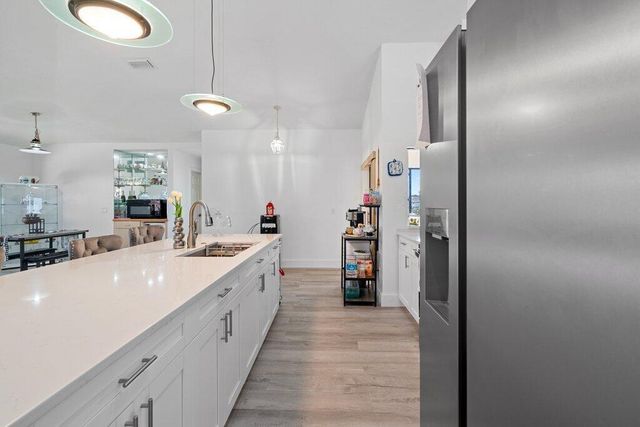 434 SW Jeanne Avenue, Port St Lucie, FL 34953