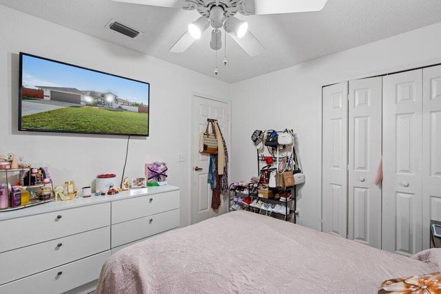 434 SW Jeanne Avenue, Port St Lucie, FL 34953