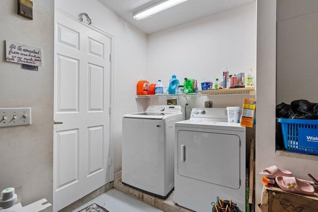 434 SW Jeanne Avenue, Port St Lucie, FL 34953