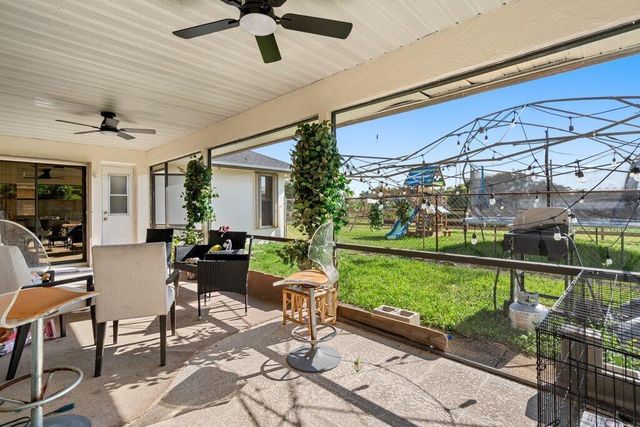 434 SW Jeanne Avenue, Port St Lucie, FL 34953