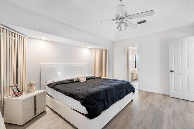 434 SW Jeanne Avenue, Port St Lucie, FL 34953