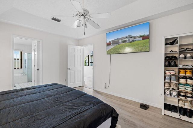 434 SW Jeanne Avenue, Port St Lucie, FL 34953