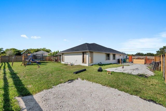 434 SW Jeanne Avenue, Port St Lucie, FL 34953