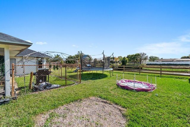 434 SW Jeanne Avenue, Port St Lucie, FL 34953