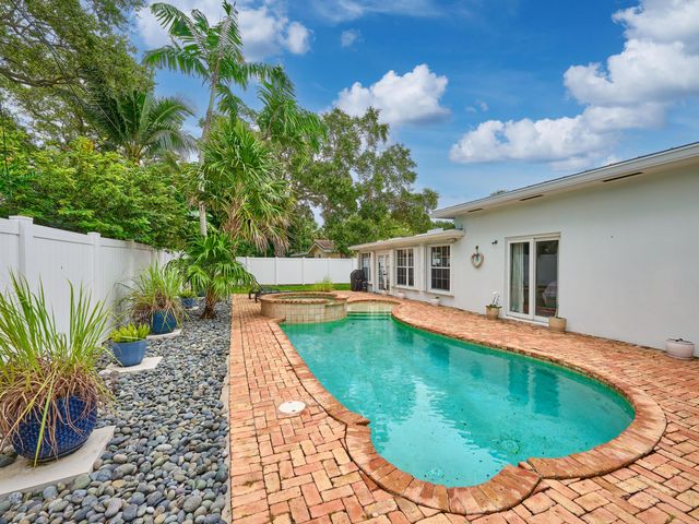683 SW 2ND Street, Boca Raton, FL 33486
