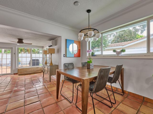 683 SW 2ND Street, Boca Raton, FL 33486