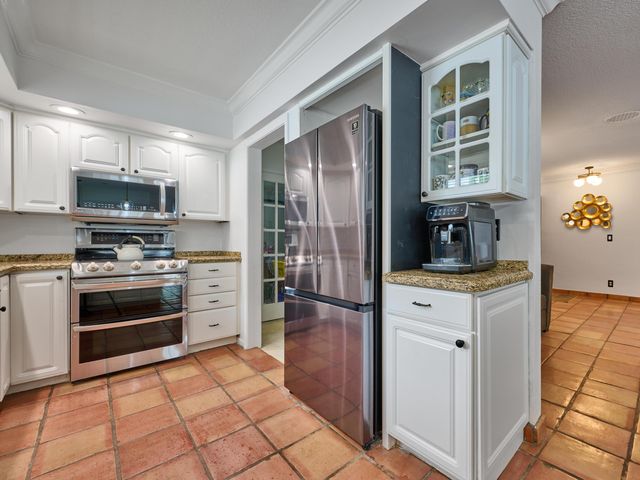 683 SW 2ND Street, Boca Raton, FL 33486