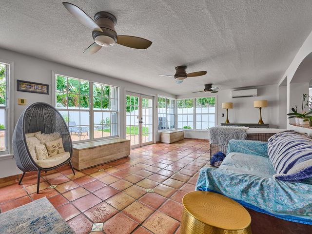 683 SW 2ND Street, Boca Raton, FL 33486
