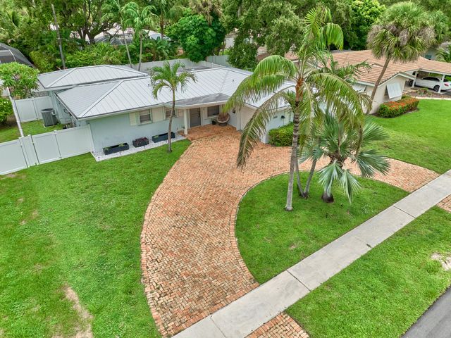 683 SW 2ND Street, Boca Raton, FL 33486