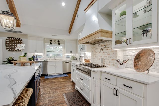 1325 Shamrock Lane, Plano, TX 75093