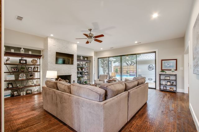 1325 Shamrock Lane, Plano, TX 75093