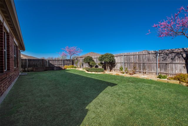 2613 Avenel Court, Fort Worth, TX 76177