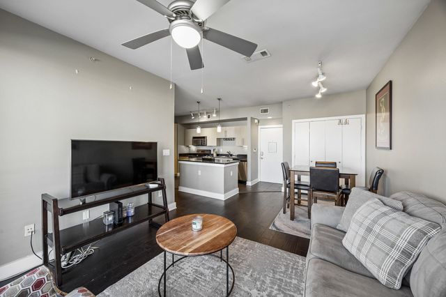4605 Cedar Springs Road 218, Dallas, TX 75219