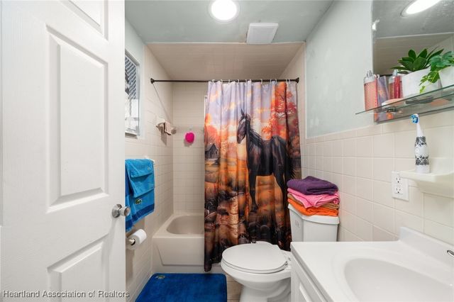 50 Rising R Road, Lake Placid, FL 33852