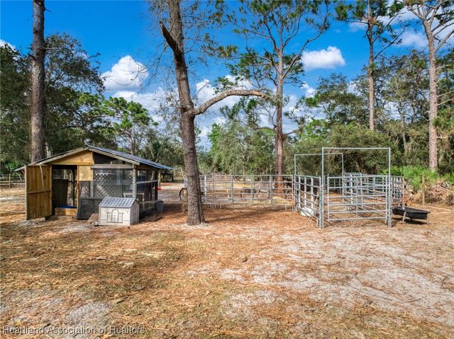 50 Rising R Road, Lake Placid, FL 33852
