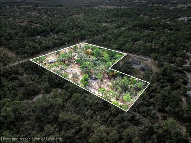 50 Rising R Road, Lake Placid, FL 33852