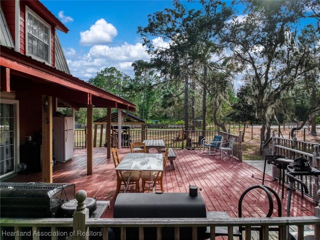 50 Rising R Road, Lake Placid, FL 33852