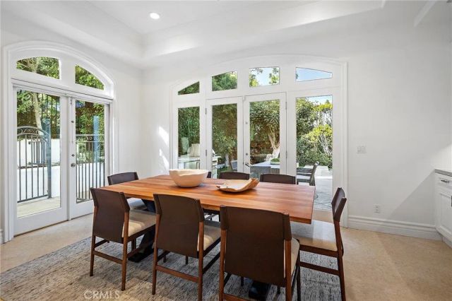 11709 Wetherby Lane, Los Angeles, CA 90077