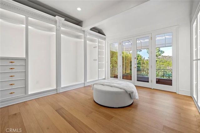 11709 Wetherby Lane, Los Angeles, CA 90077