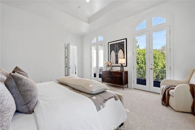 11709 Wetherby Lane, Los Angeles, CA 90077