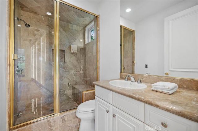 11709 Wetherby Lane, Los Angeles, CA 90077