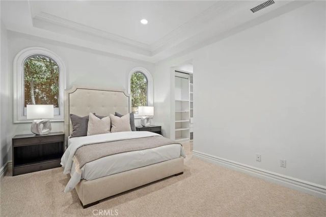 11709 Wetherby Lane, Los Angeles, CA 90077
