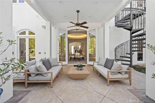 11709 Wetherby Lane, Los Angeles, CA 90077