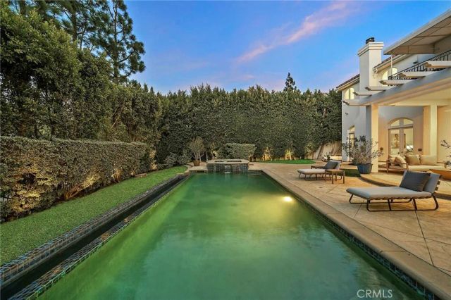 11709 Wetherby Lane, Los Angeles, CA 90077