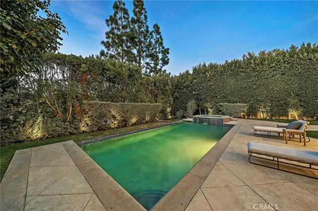 11709 Wetherby Lane, Los Angeles, CA 90077
