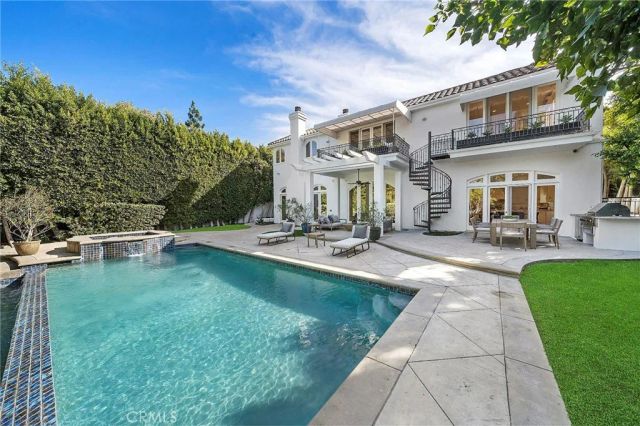 11709 Wetherby Lane, Los Angeles, CA 90077