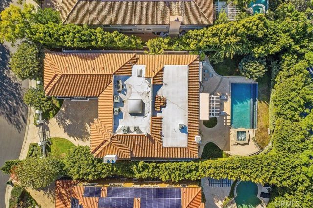 11709 Wetherby Lane, Los Angeles, CA 90077