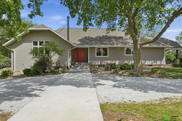 17879 S 68th Street, Hickman, NE 68372