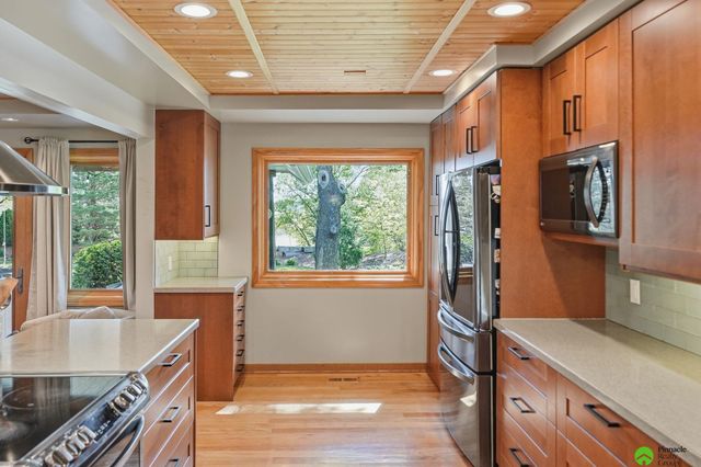17879 S 68th Street, Hickman, NE 68372