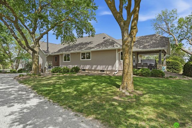 17879 S 68th Street, Hickman, NE 68372
