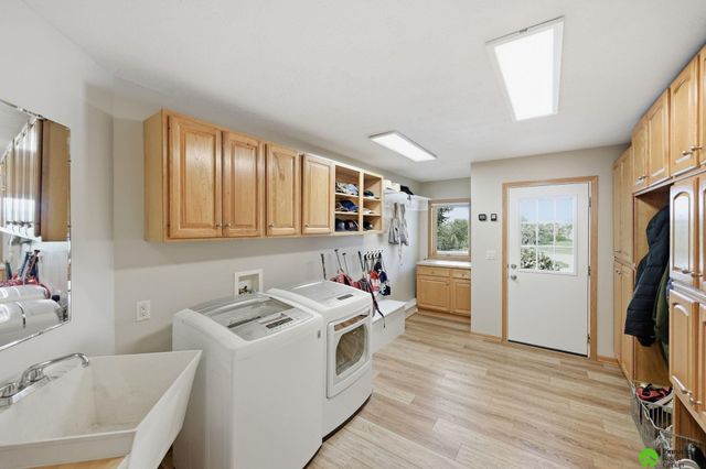 17879 S 68th Street, Hickman, NE 68372