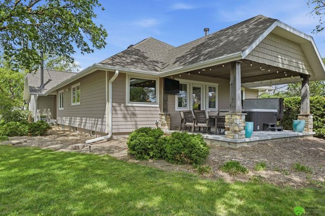 17879 S 68th Street, Hickman, NE 68372